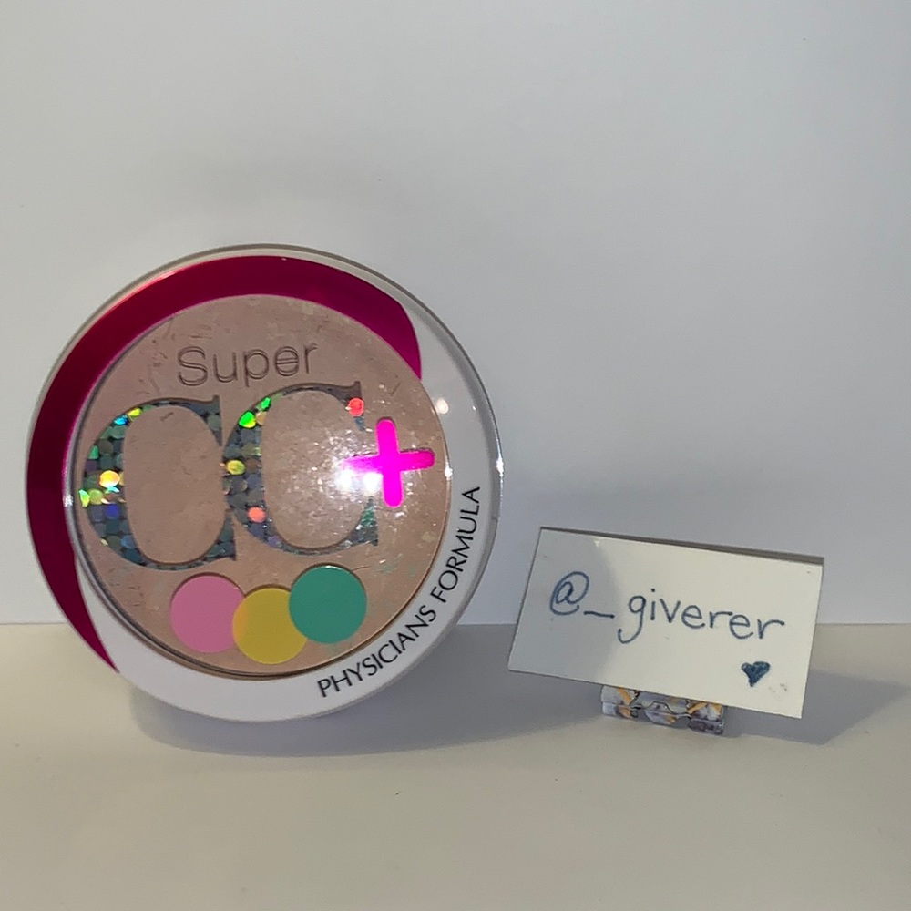 Light Super CC+ Color-Correction Powder Physicians Formula